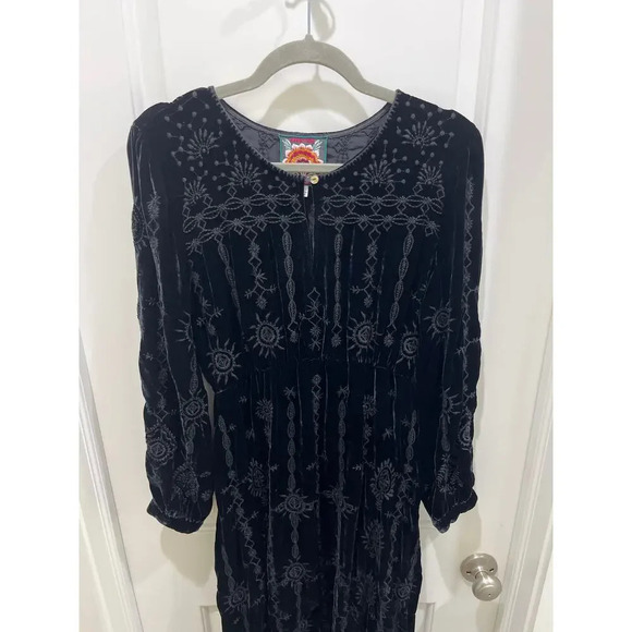 Johnny Was Althea Black Velvet Embroidered Long Sleeve Maxi Dress Sz S - Picture 3 of 9
